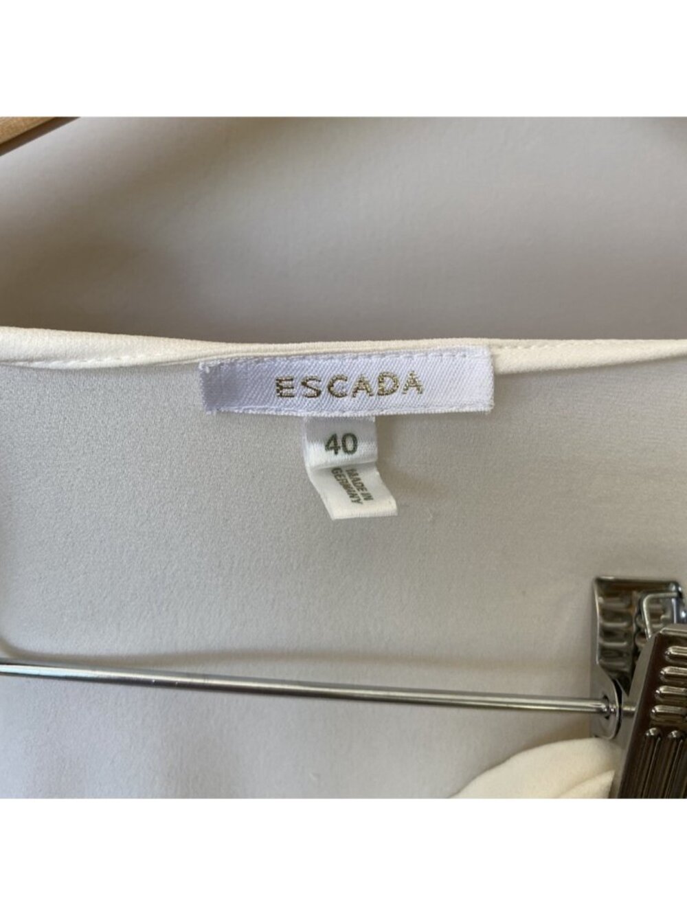 Escada silk blouse and pants - Picture 2 of 14